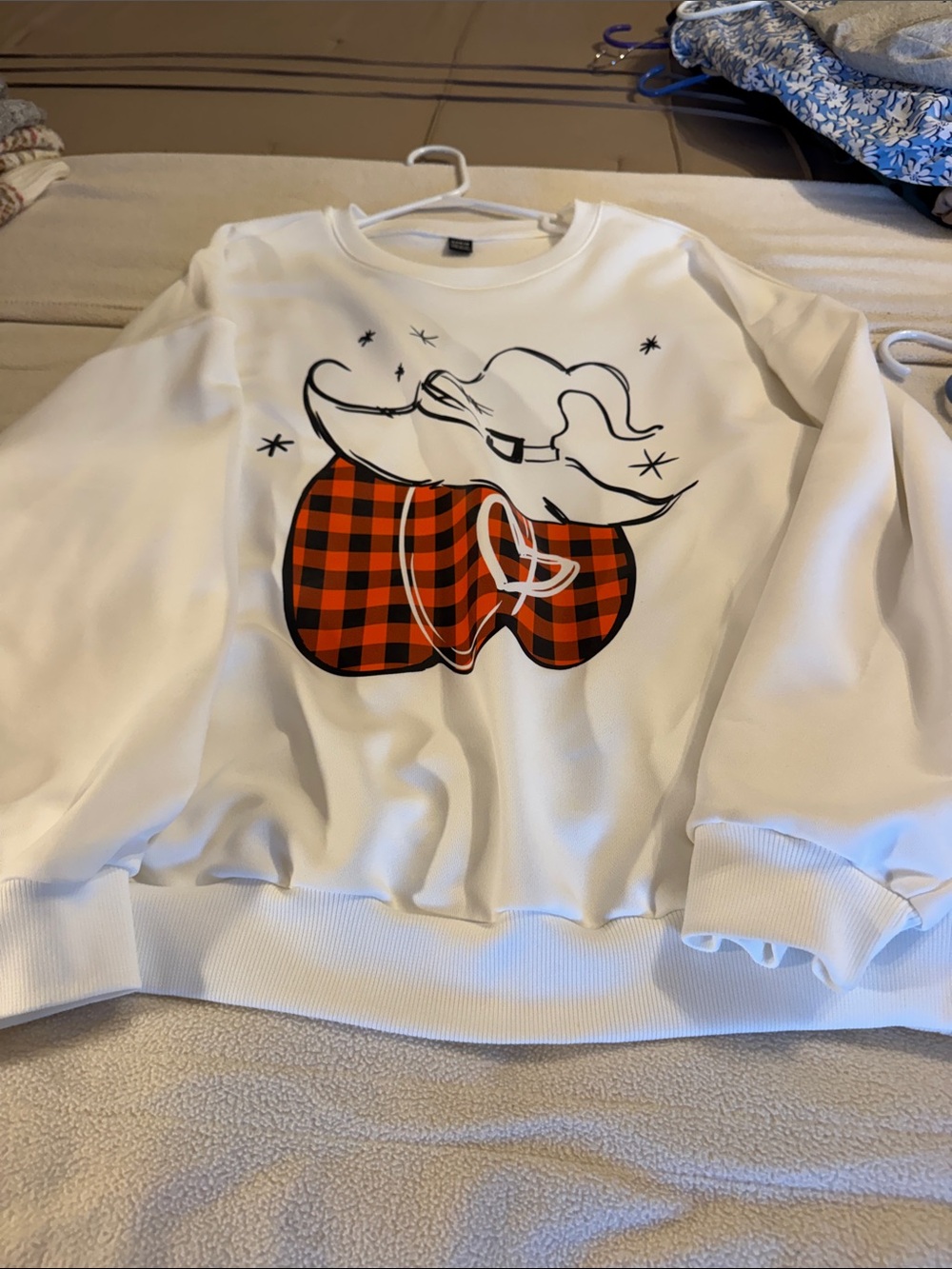 SHEIN White Crewneck Sweatshirt